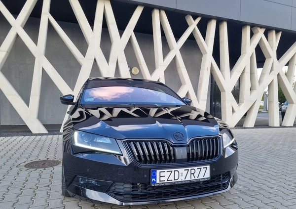 Skoda Superb cena 150000 przebieg: 85000, rok produkcji 2019 z Koprzywnica małe 562